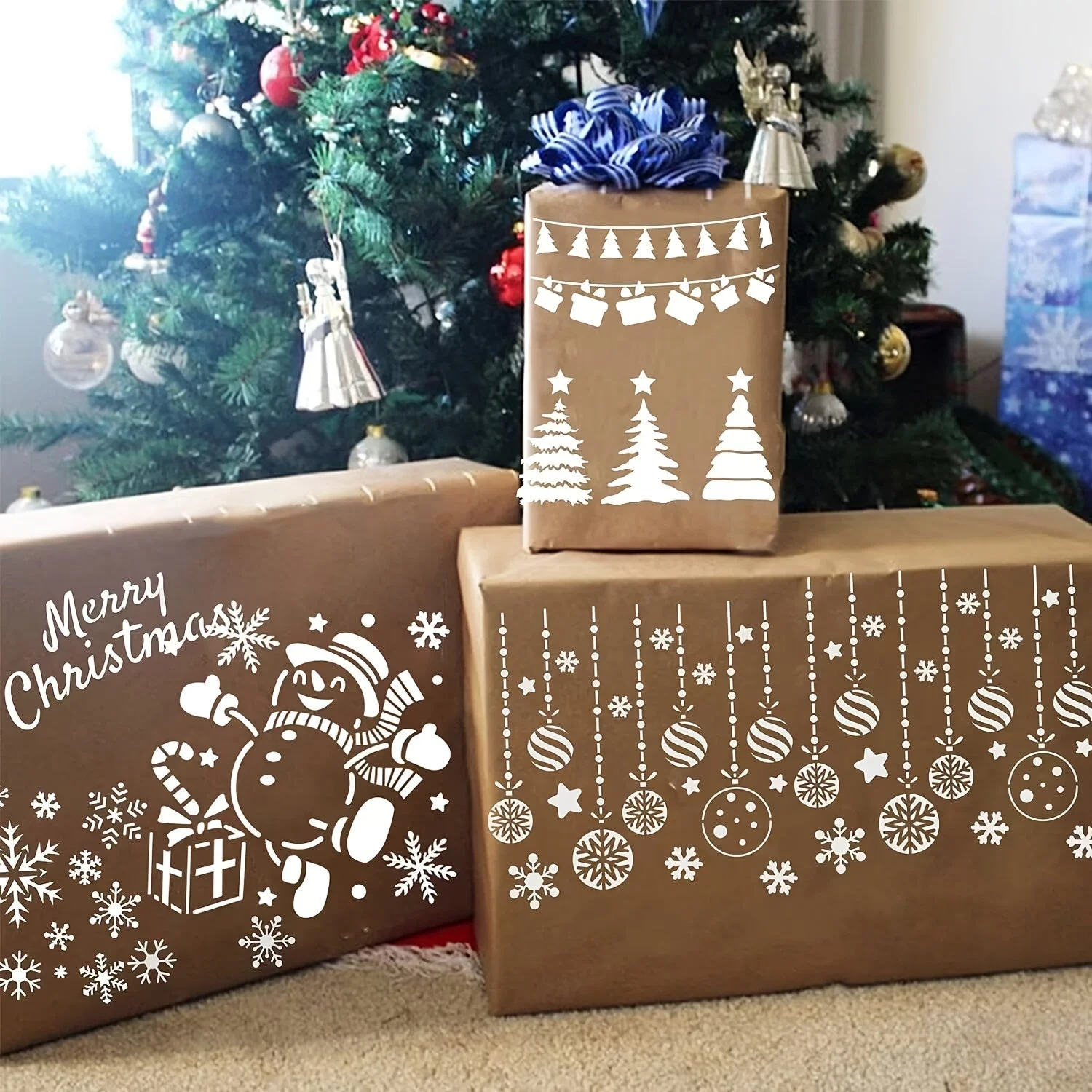 Pochoirs de Noël sur fenêtre