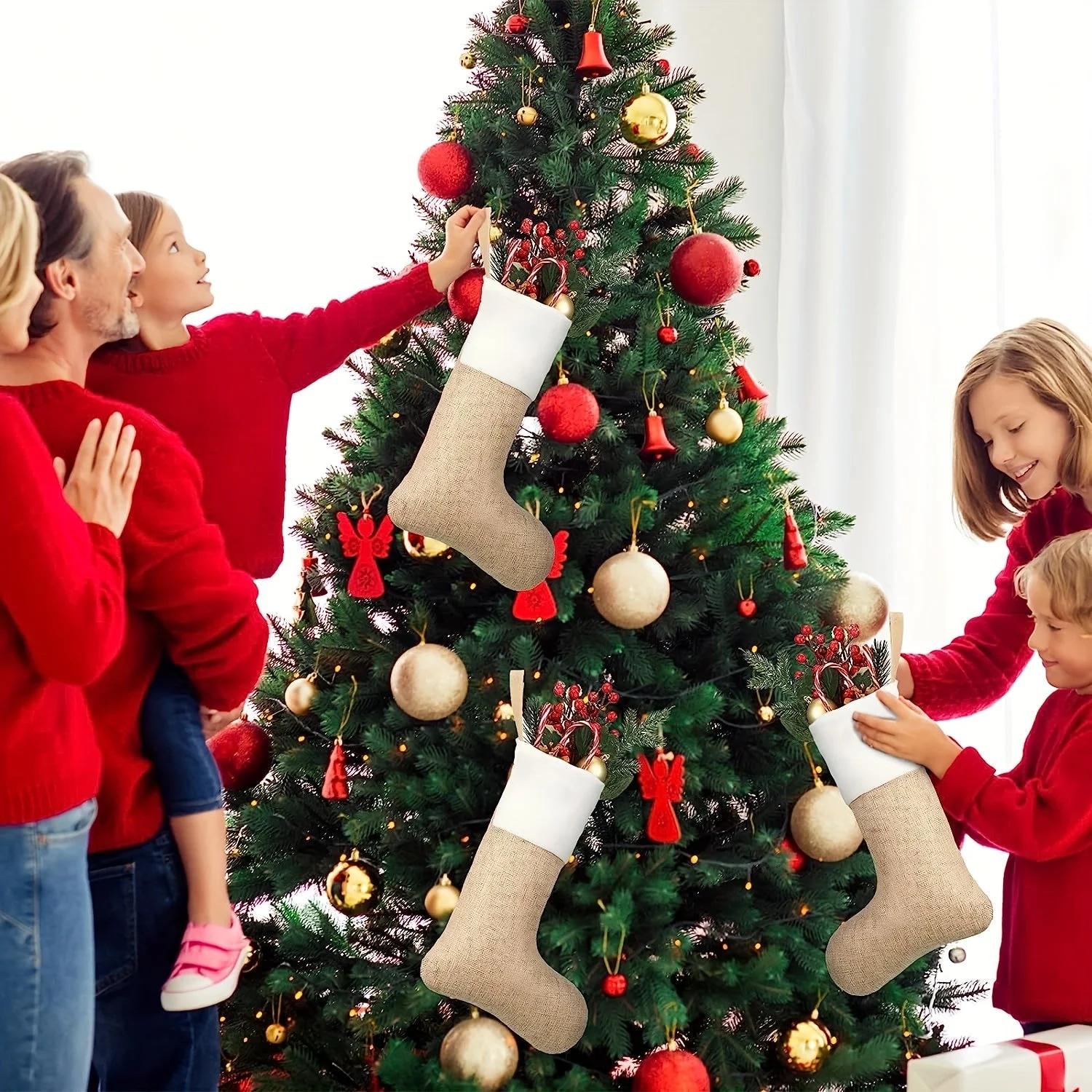 Chaussette de Noël Cheminée Beige avec Décorations