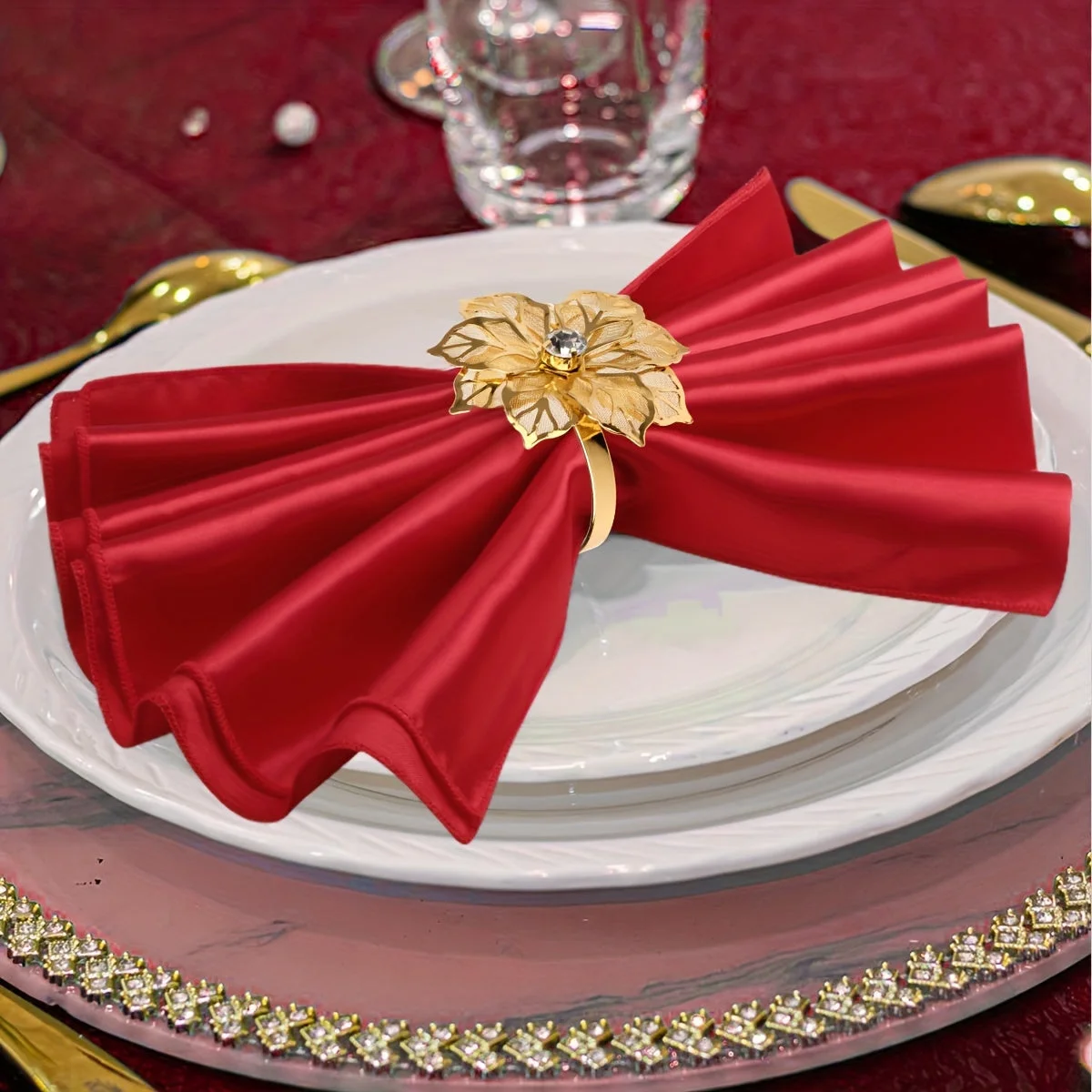 Serviette Pliée avec Rond