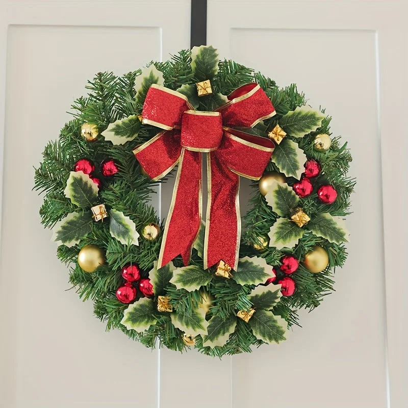 Couronne de Noël avec des baies rouges