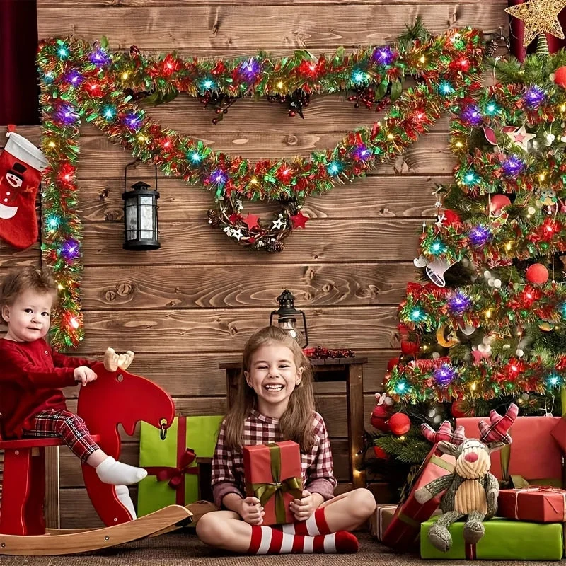 Guirlande de Noël Scintillante décorant un sapin